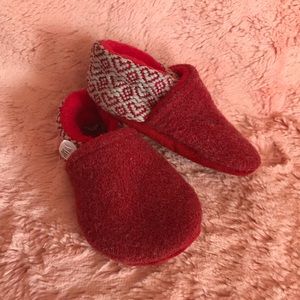 Yay Baby Boutique Handmade Woven Wrap Scrap Slippers - Size 3-6M *NEW*